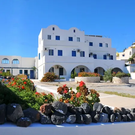 Thira's Dolphin 4*