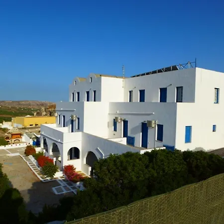 Thira's Dolphin Aparthotel 4*