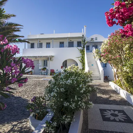 アパートホテル Thira's Dolphin