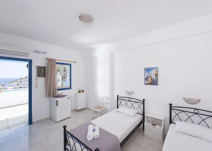 Thira's Dolphin Akrotiri (Santorini)