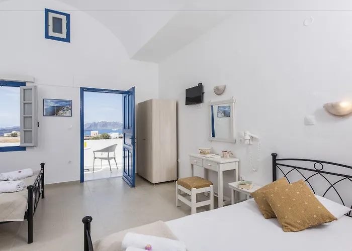 锡拉岛海豚酒店