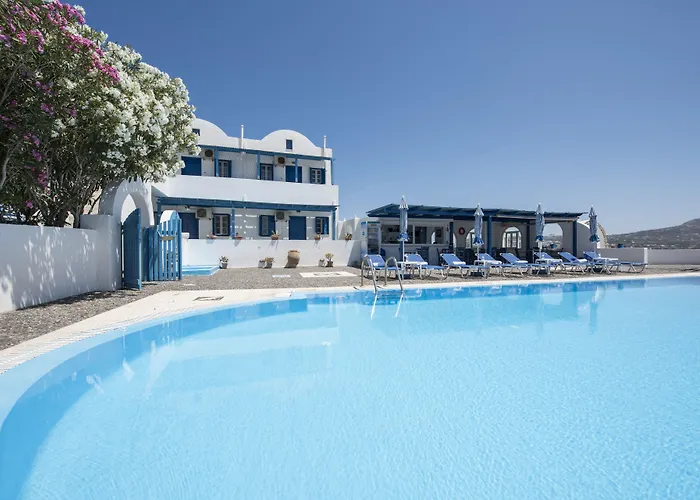 Thira's Dolphin Aparthotel