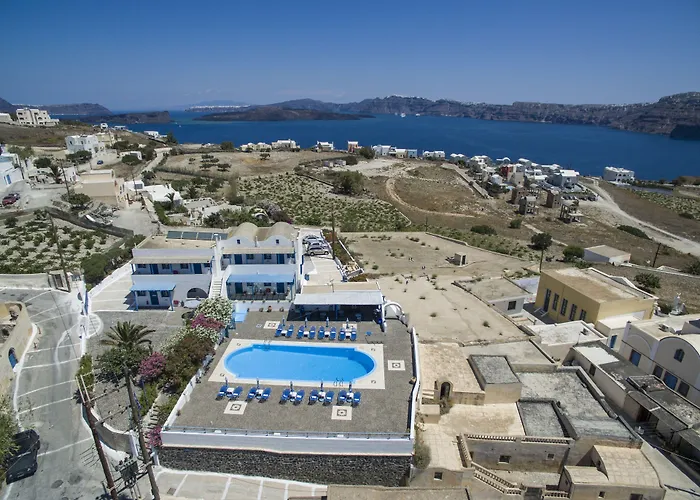 Thira's Dolphin 4*