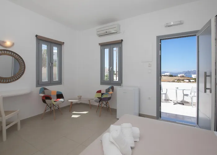 Aparthotel Thira's Dolphin 4*