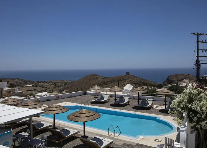 Thira's Dolphin Aparthotel Akrotiri (Santorini)