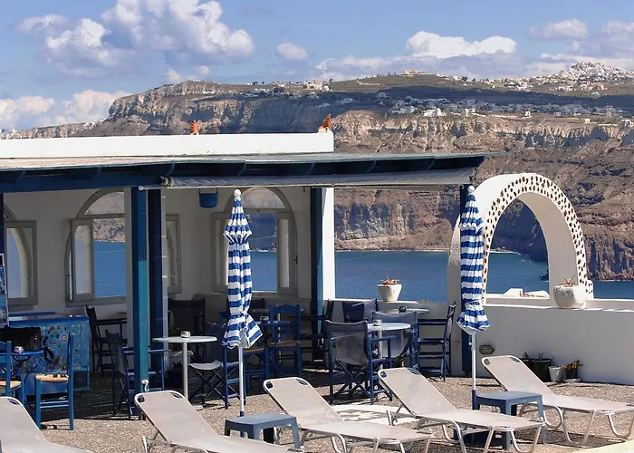 Thira's Dolphin Akrotiri (Santorini)