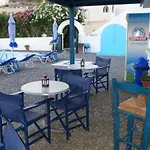 アパートホテル Thira's Dolphin 4*