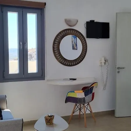 Thira's Dolphin Appart hôtel 3*