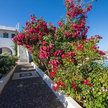 Apartmanhotel Thira's Dolphin 3*