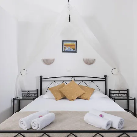 Apartmanhotel Thira's Dolphin